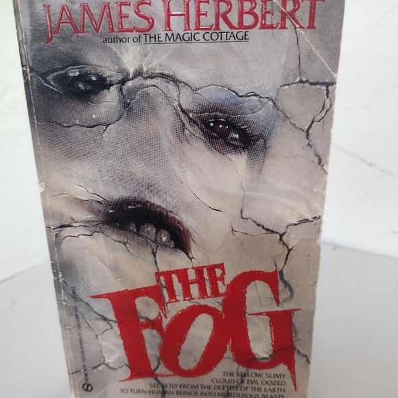 Books - Picture 3 of 4